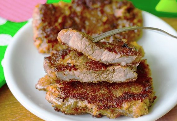 Mustard-Breaded Pork Steaks