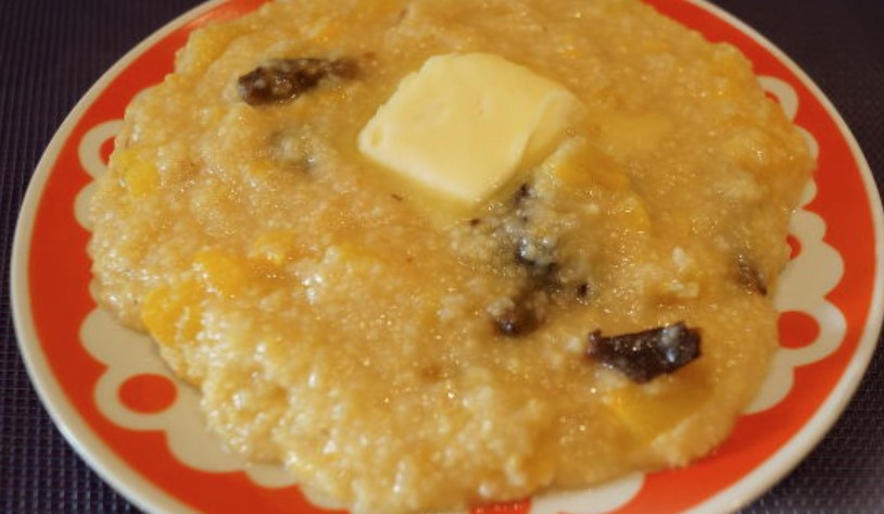 Pumpkin Porridge with Corn Grits (in a Slow Cooker)