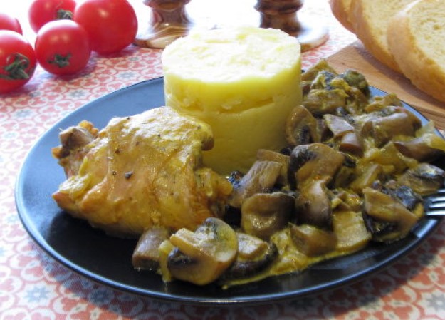 Chicken Fricassee With Mushrooms in Sour Cream Sauce