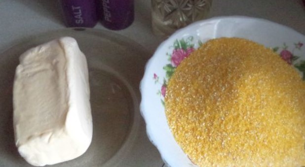 Polenta (Cornmeal Porridge in Italy) step 1