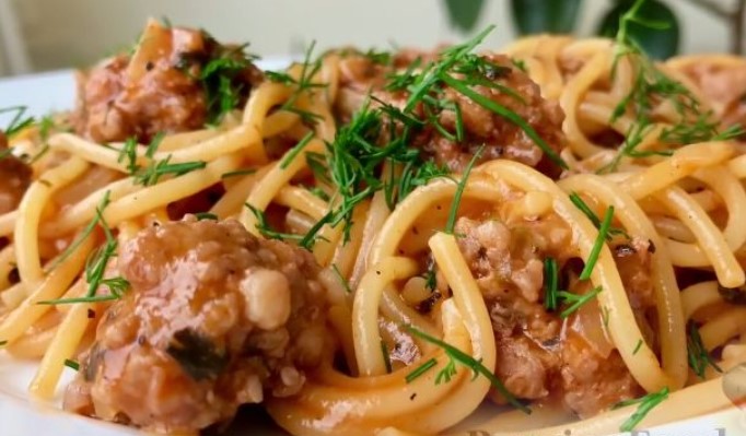 Spaghetti With Meatballs