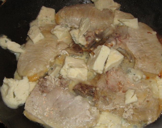 Pork Chops in Gorgonzola Sauce step 2