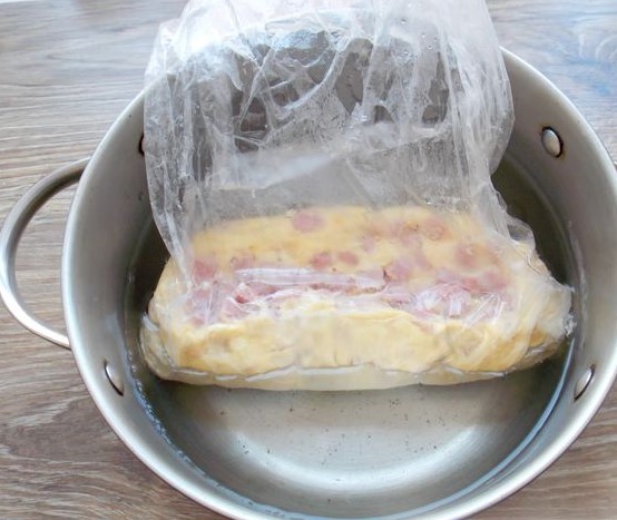 Omelette in a Bag with Boiled Sausage step 7