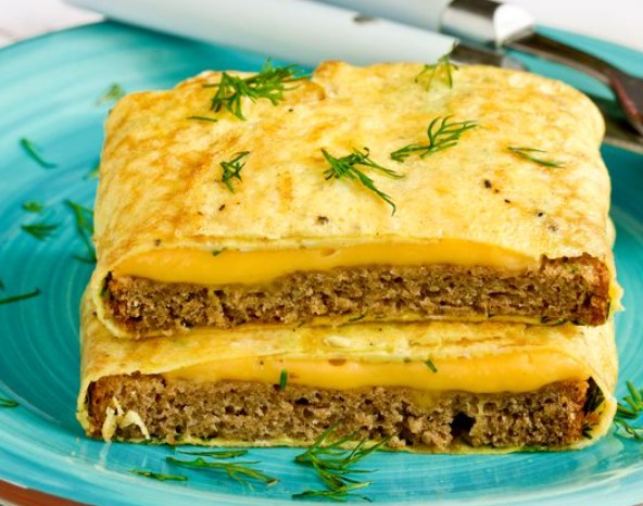 Omelet with Bread and Cheese