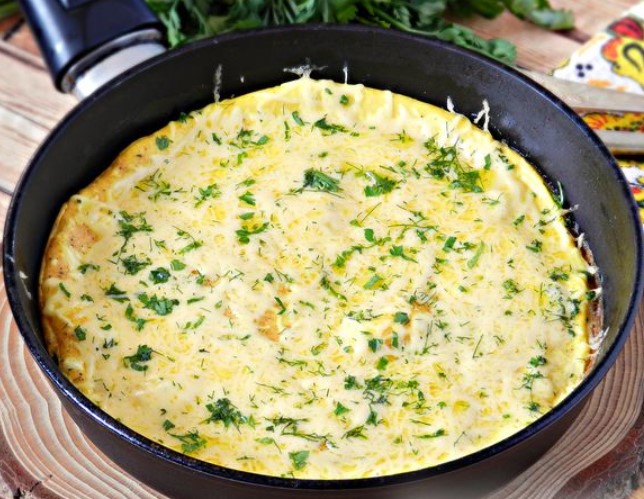 Omelet with Semolina and Cheese
