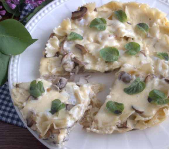 Pasta Casserole with Mushrooms (in a Slow Cooker)