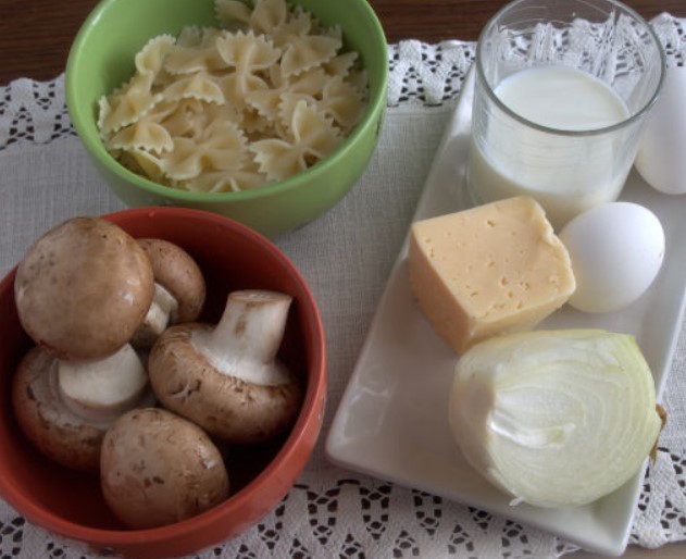 Pasta Casserole with Mushrooms (in a Slow Cooker) step 1