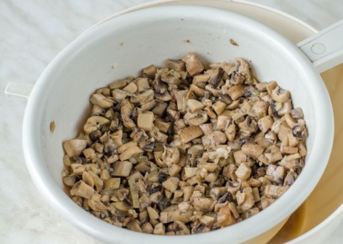 Potato Zrazy with Mushrooms step 8