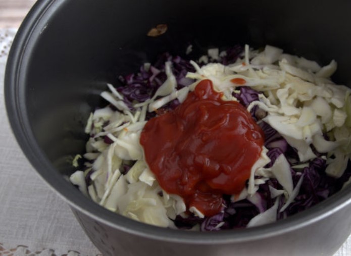 Solyanka with Red Cabbage (in a Slow Cooker) step 6
