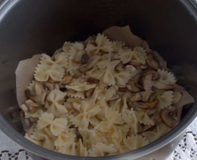 Pasta Casserole with Mushrooms (in a Slow Cooker) step 8