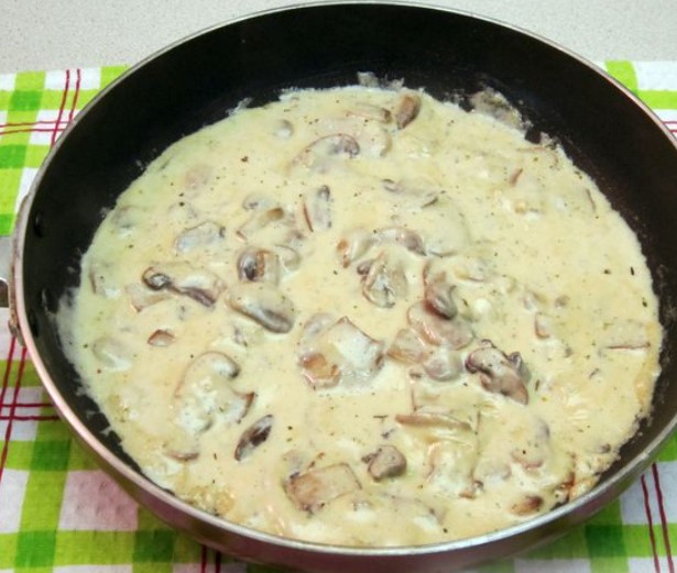 Seashell Pasta with Mushrooms in a Creamy Sauce step 9
