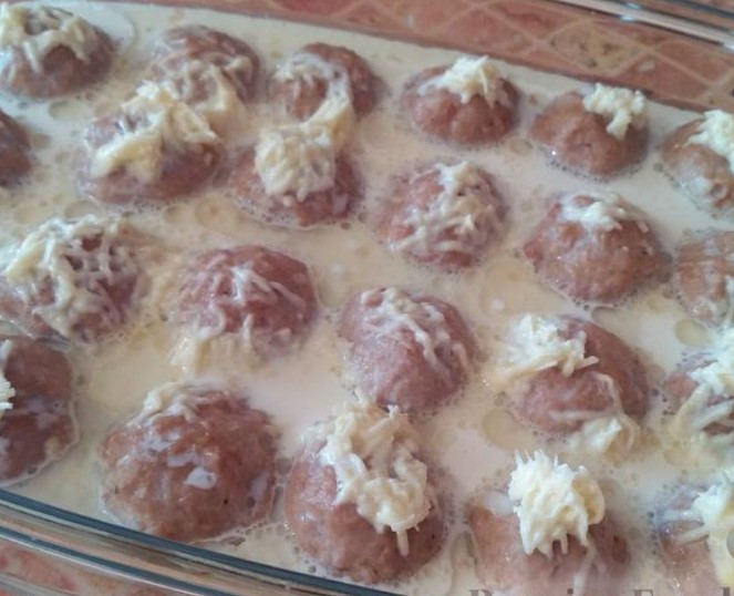 Meatballs in Cream Cheese Sauce step 2