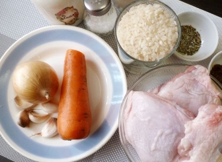 Chicken Baked with Rice in the Oven step 1