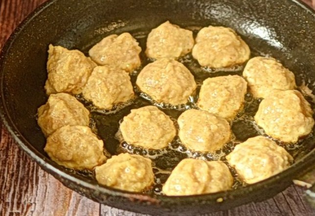 Chicken Cutlets in Soy-Honey Sauce step 5