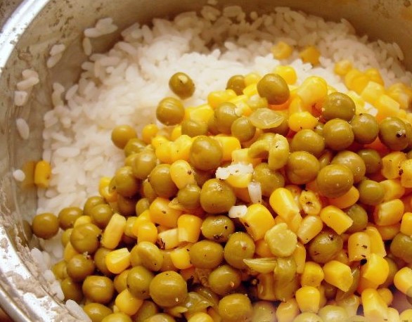 Rice With Corn and Green Peas step 4
