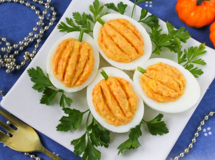 Stuffed Eggs “Pumpkin”