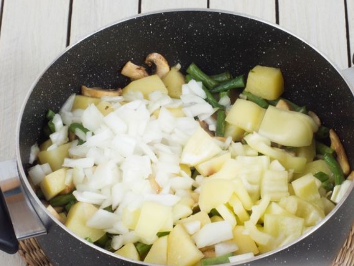 Vegetable Stew with Mushrooms and Green Beans step 7