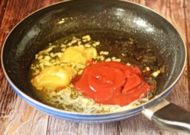 Chicken Cutlets in Soy-Honey Sauce step 10