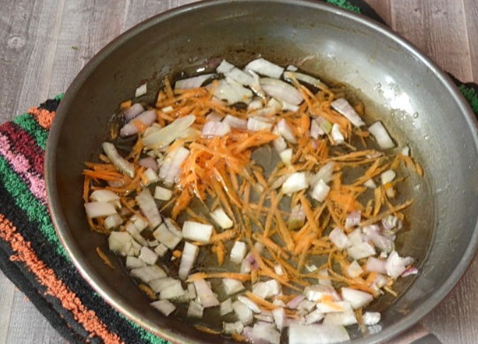 Savoy Cabbage Rolls with Chicken and Mushrooms step 13