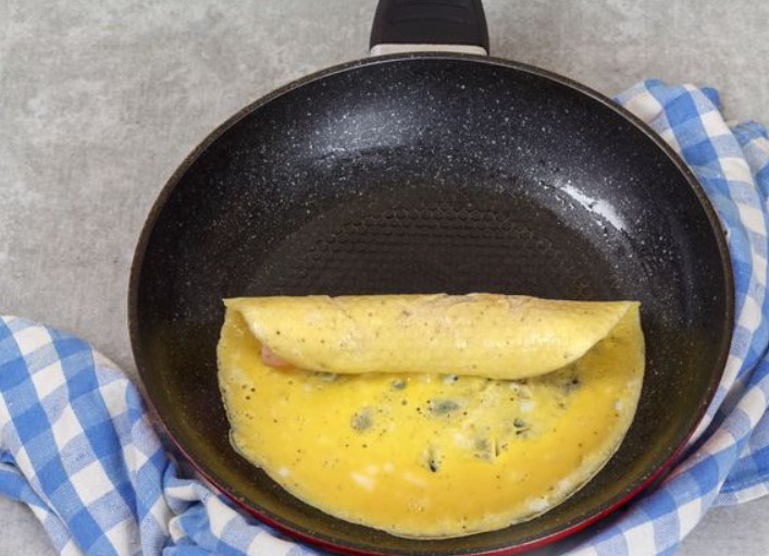 Sausage Omelet step 6
