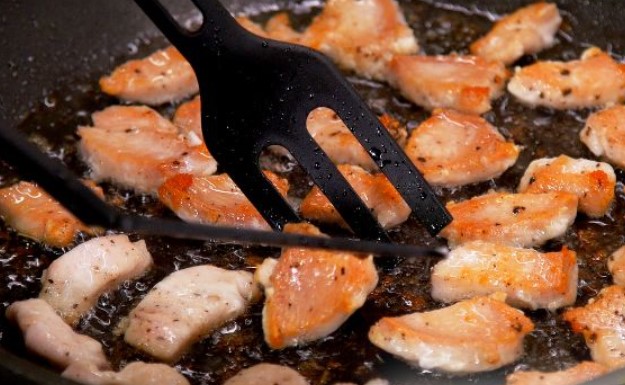 Creamy Mushroom (and Chicken) Sauce step 4