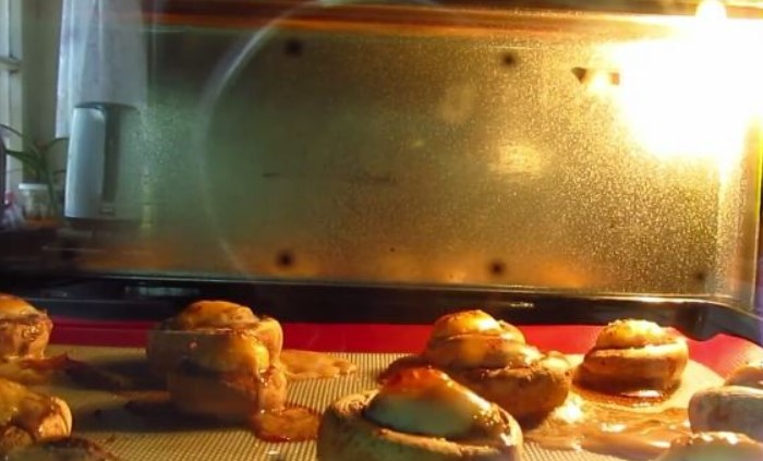 Mushrooms Stuffed with Quail Eggs step 5