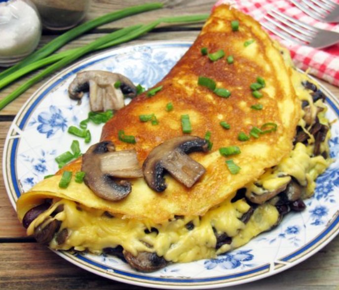 Omelet Stuffed with Mushrooms, Beans and Cheese