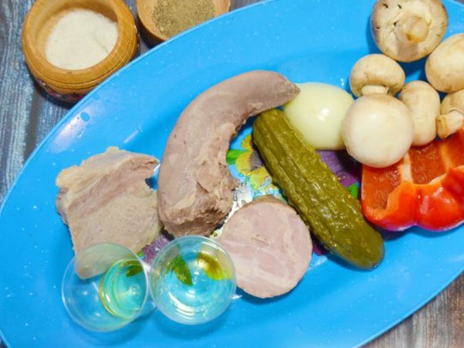 Meat salad with Mushrooms (no Mayonnaise) step 1