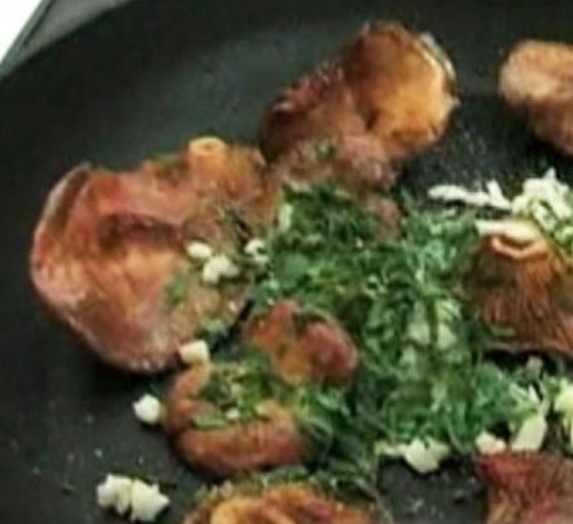 Mushrooms (Mushrooms) with Garlic step 4