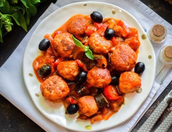 Chicken Meatballs Stewed With Eggplant, Bell Pepper and Olives