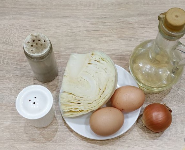 Omelet with Cabbage step 1