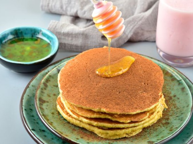 Cottage Cheese Pancakes with Oat Flakes (no Flour)