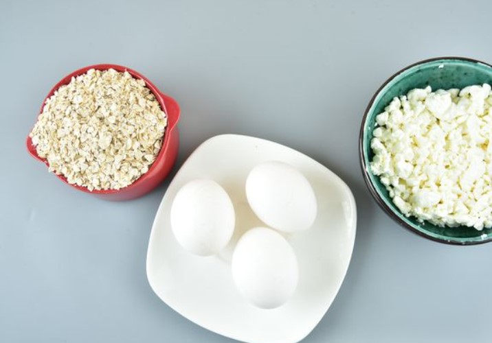 Cottage Cheese Pancakes with Oat Flakes (no Flour) step 1