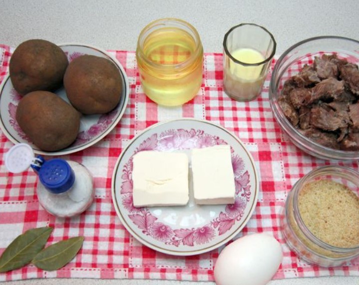 Potato Meatballs with Stew step 1