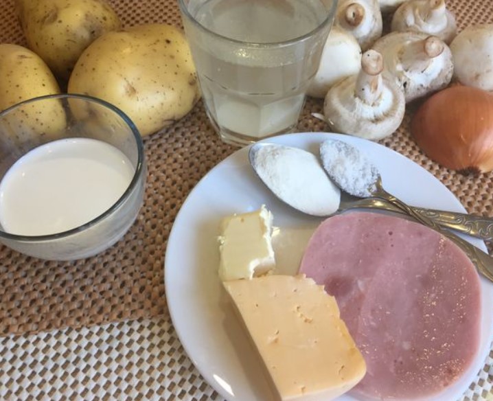 Baked Potatoes with Ham and Mushrooms step 1