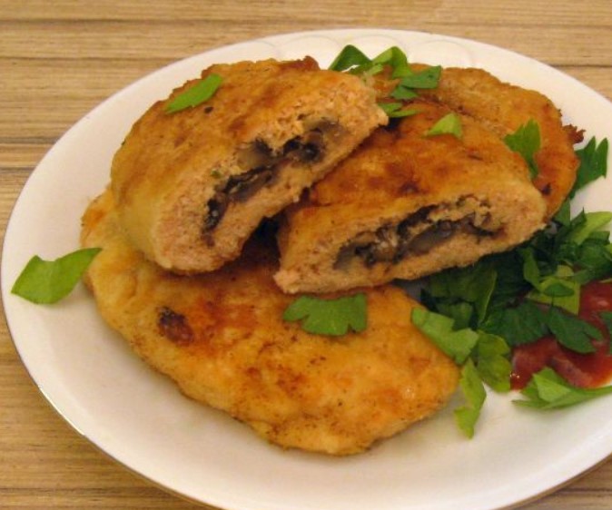 Salmon Zrazy with Mushroom Filling