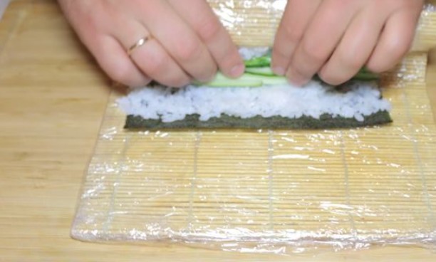 Maki Sushi (Rolls) step 9