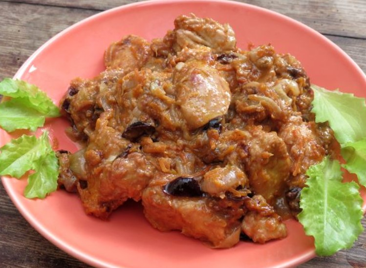 Chicken Fillet, Stewed in Cream, With Carrots and Prunes