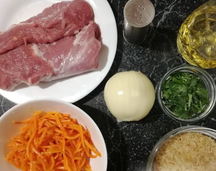 Korean Style Rice with Pork and Carrots (in a Pan) step 1