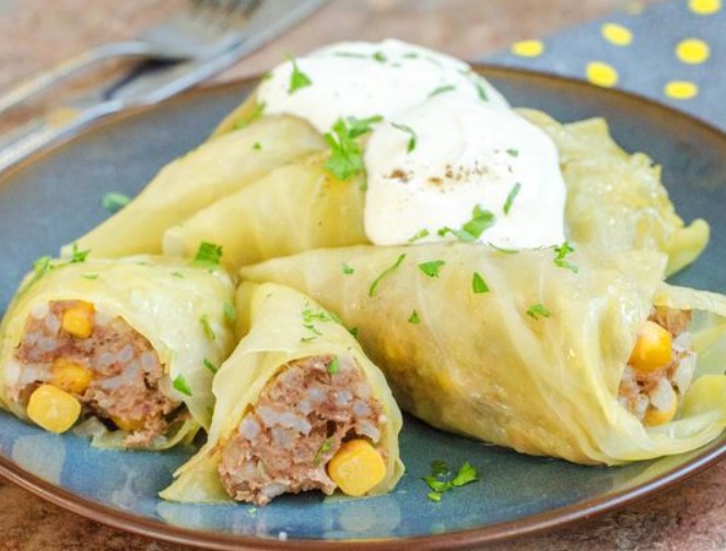 Cabbage Rolls with Chickpeas, Rice and Minced Meat