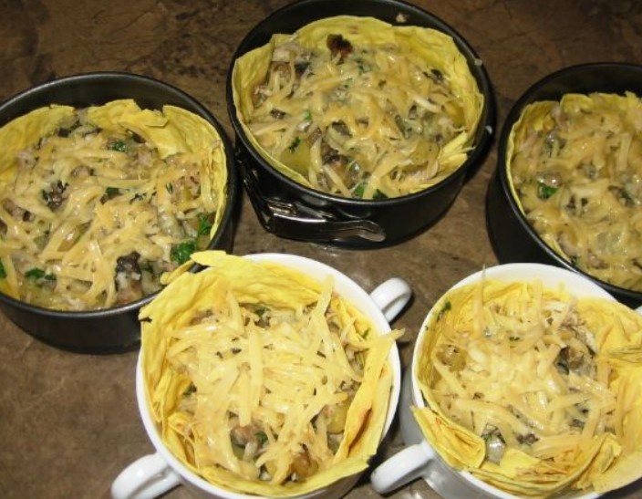 Mushroom Casserole in Pita Bread step 7