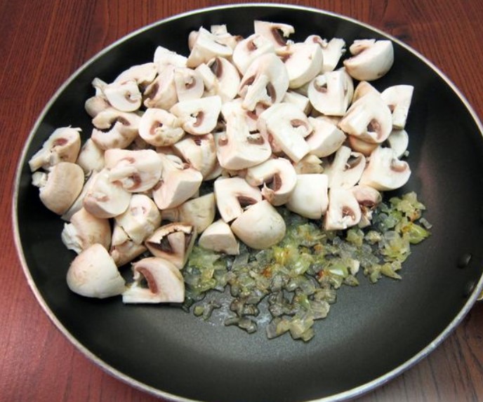 Spaghetti with Mushrooms in a Creamy Sauce step 5