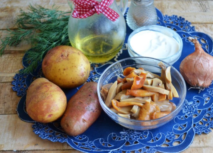 Warm Potato Salad with Salted Mushrooms step 1
