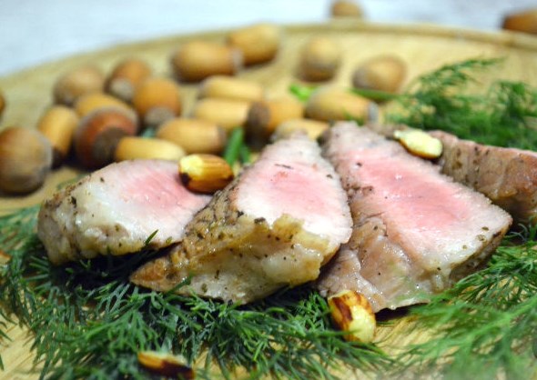 Steak with Hazelnuts