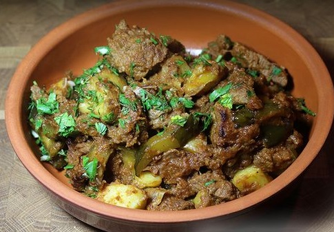 Azu in Tatar (with Pickled Cucumbers)