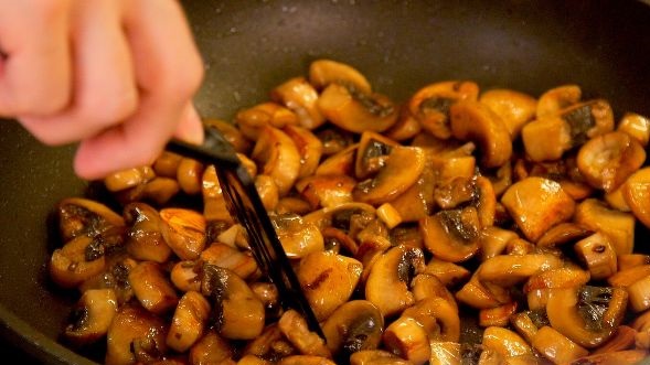 Mushroom Sauce or Stew step 6