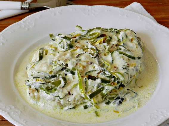 Fish Stewed in Cream with Leeks
