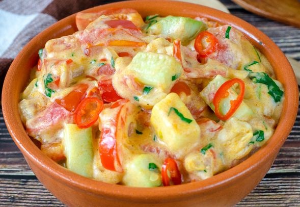 Zucchini Paprikash with Tomatoes