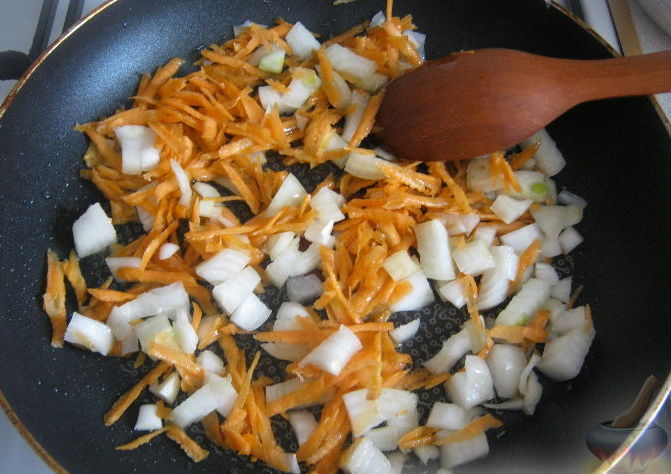 Meatballs with Rice in Tomato Sauce step 6