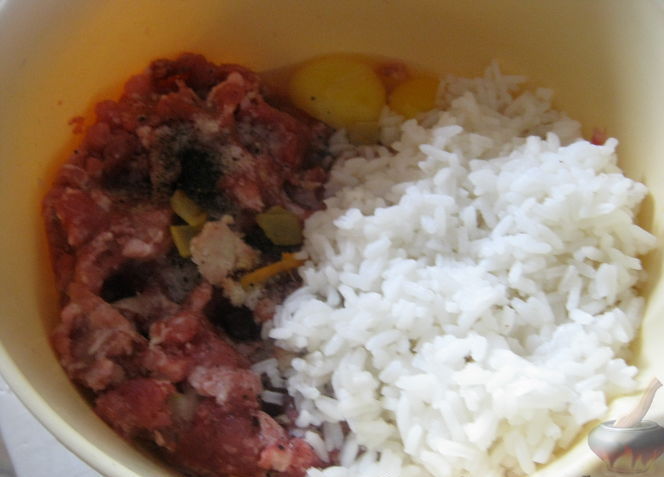 Meatballs with Rice in Tomato Sauce step 7